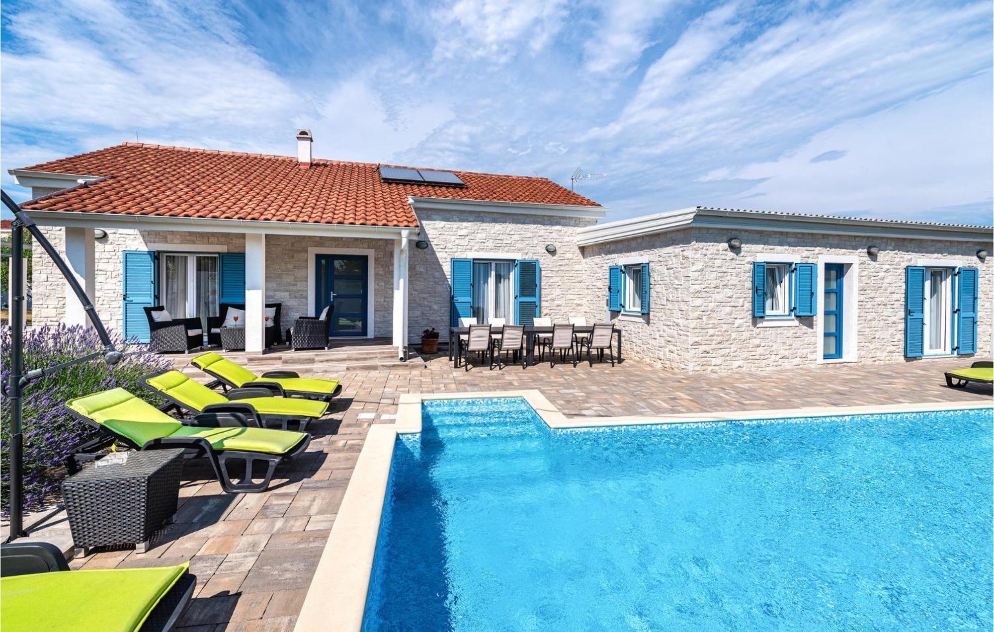Beautiful Home In Privlaka With Wifi Екстер'єр фото