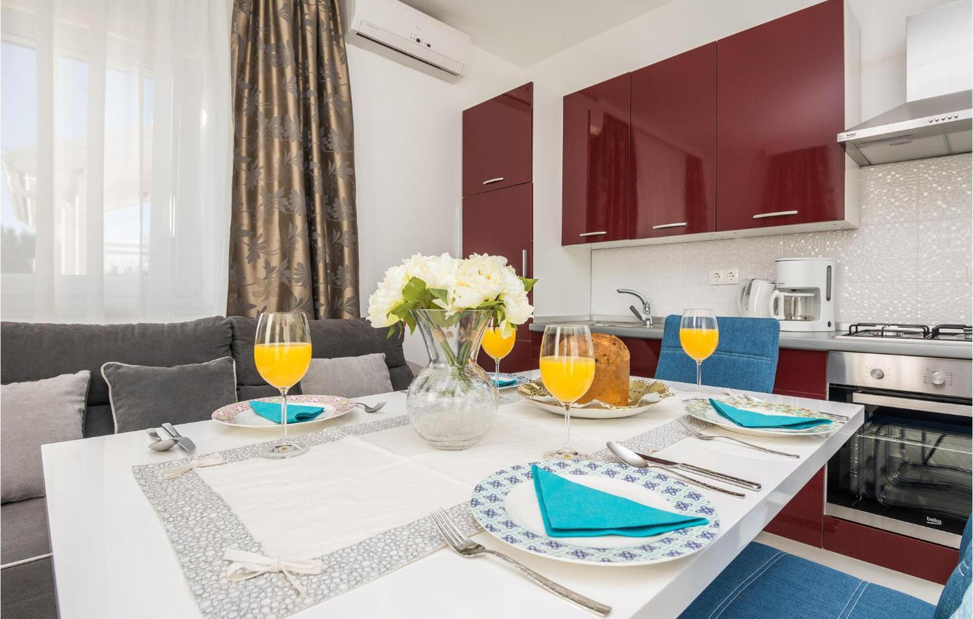 Beautiful Home In Privlaka With Wifi Екстер'єр фото
