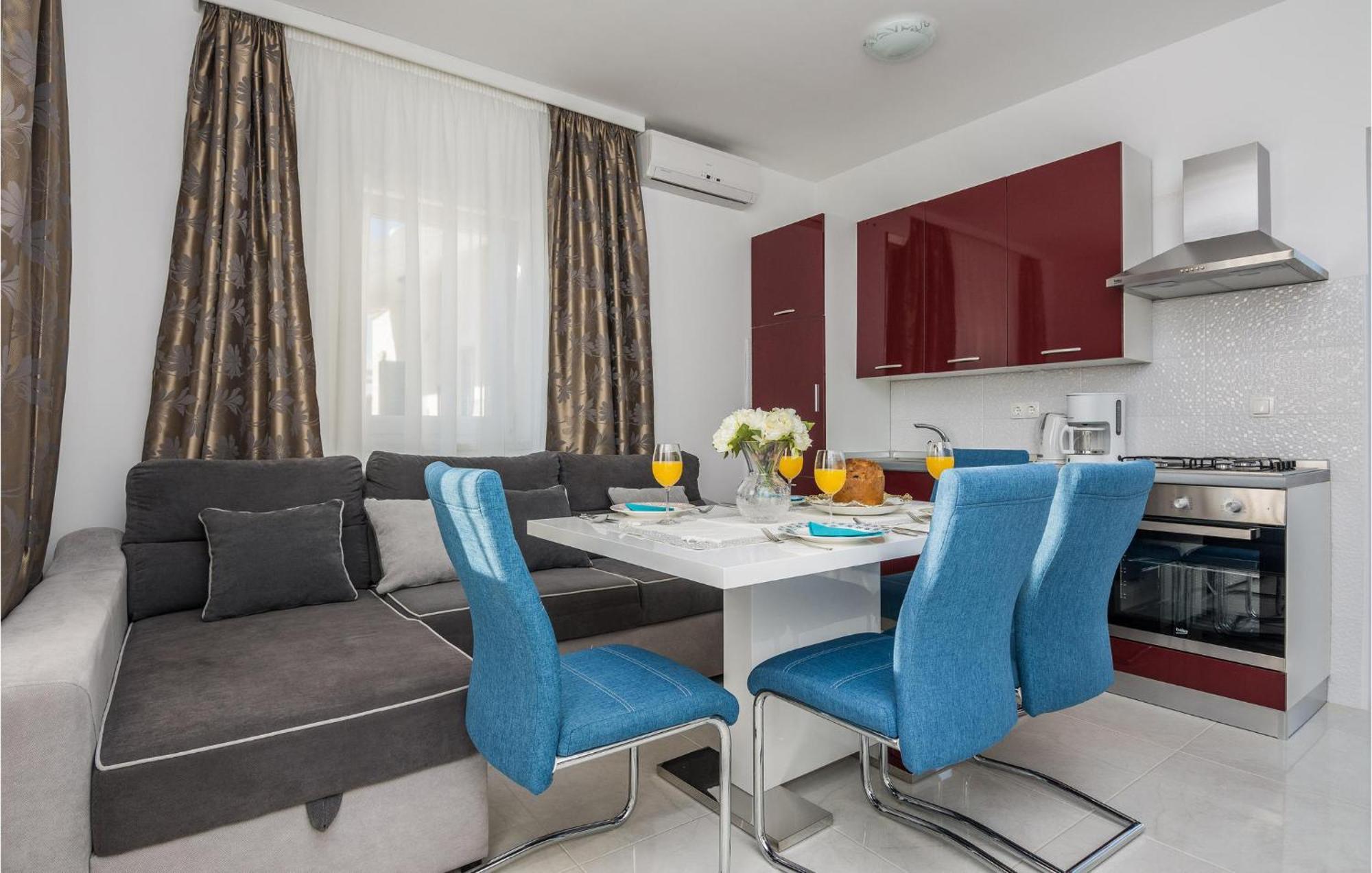 Beautiful Home In Privlaka With Wifi Екстер'єр фото
