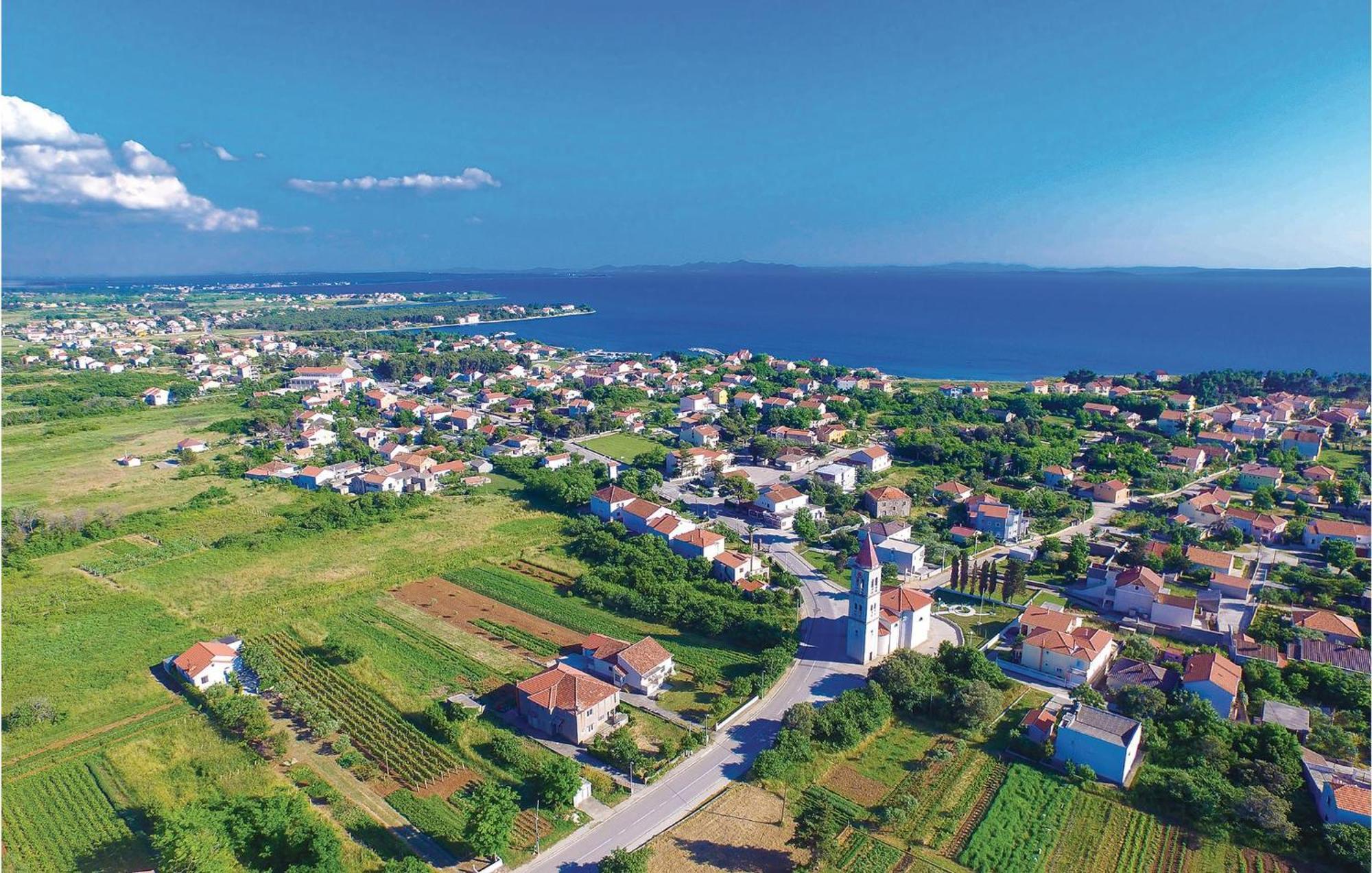 Beautiful Home In Privlaka With Wifi Екстер'єр фото